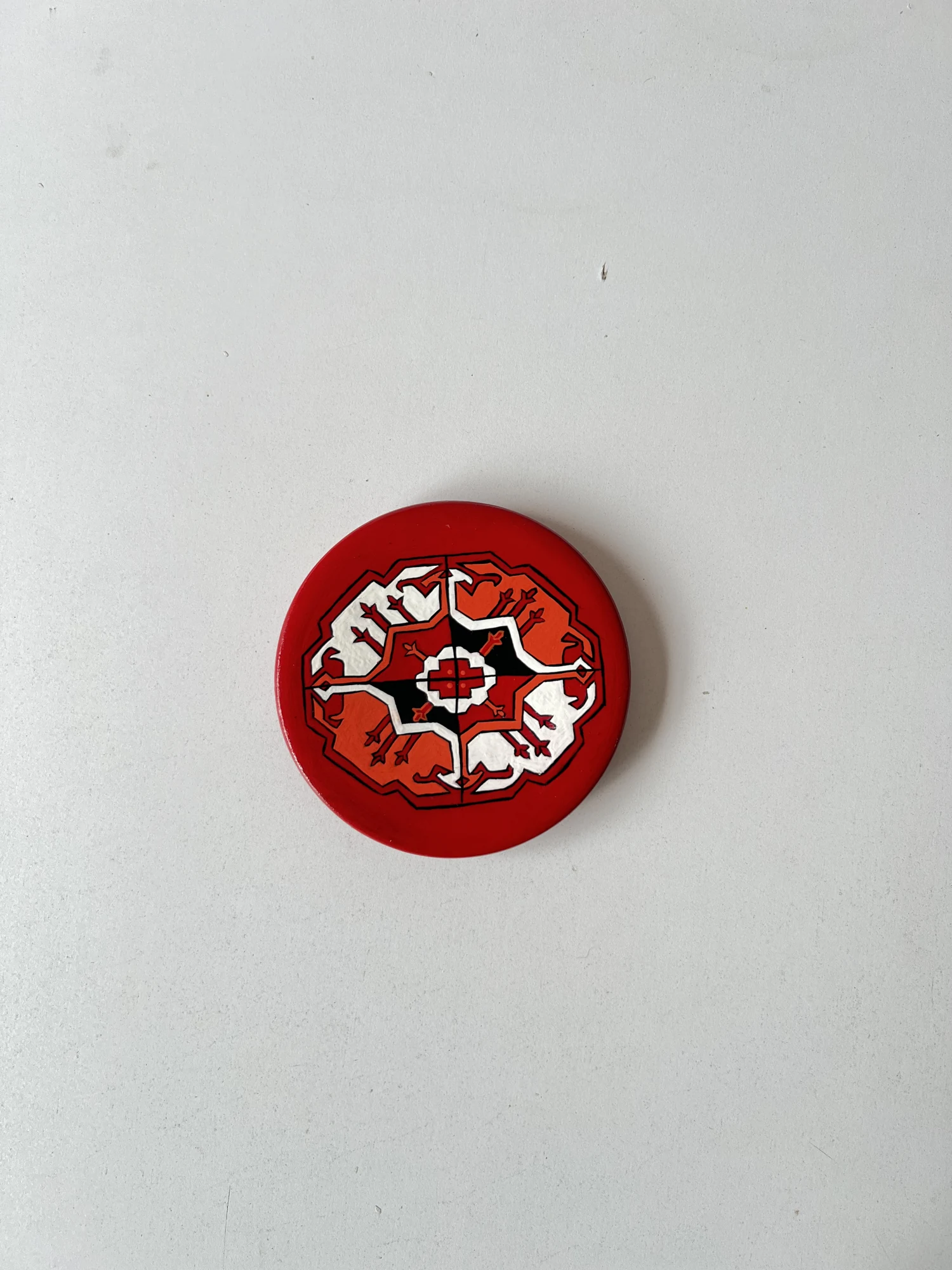 Mari Gol wall ornament