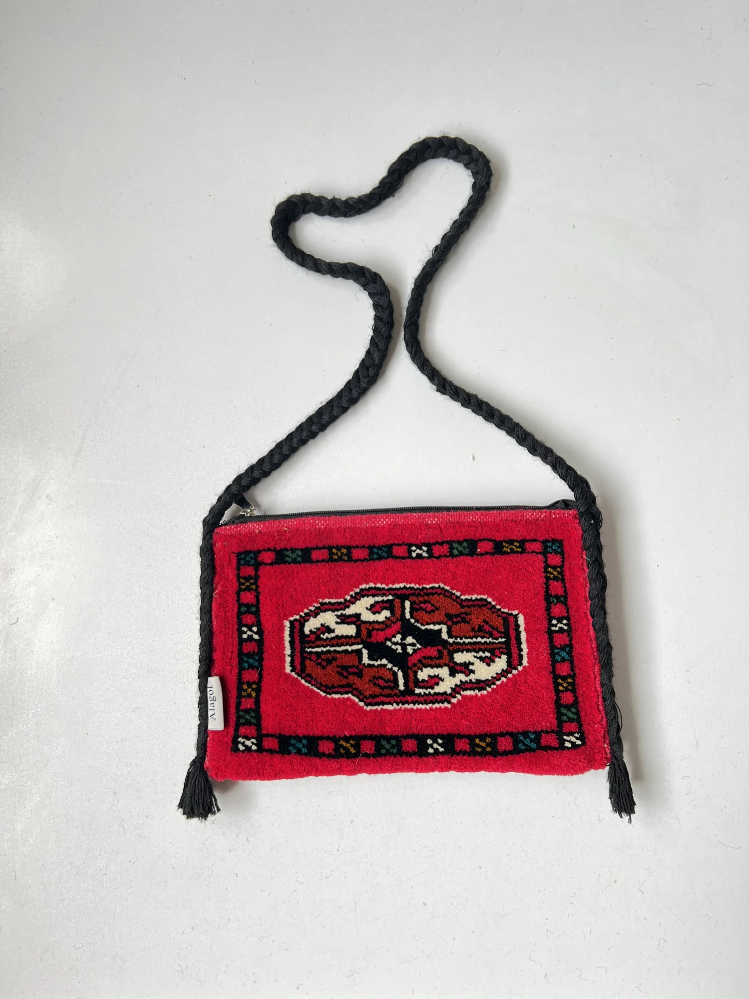 Mari Gol carpet bag · Red