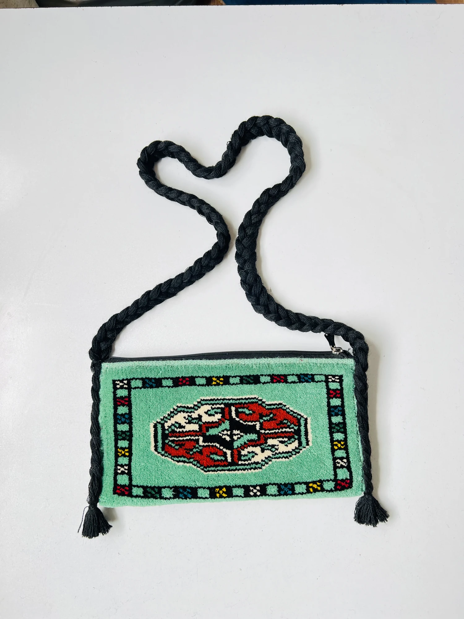 Mari Gol carpet bag · Green with border